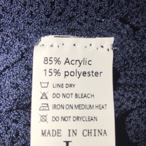 NAVY blue lightweight sweater size L and XL - Picture 4 of 4